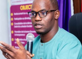 << Quand l’école vacille, la nation tremble, avertissement de la société civile >> (Mamadou Saliou Barry)