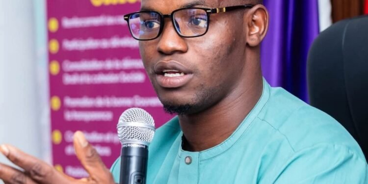 << Quand l’école vacille, la nation tremble, avertissement de la société civile >> (Mamadou Saliou Barry)