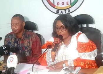 Remise de chèque à l’URTELGUI : la DGE renforce la synergie médiatique pour une présidentielle apaisée