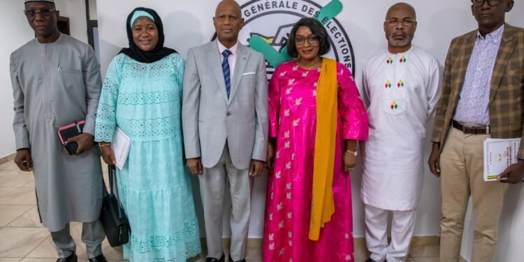 Présidentielle du 28 décembre: la DGE reçoit une délégation de régulation des médias du Mali, du Tchad et du Gabon