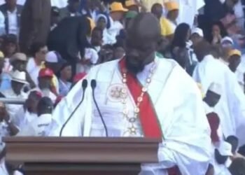 Mamadi Doumbouya au peuple de Guinée : « Ce mandat est pour les femmes »