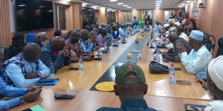 Guinée : le Cabinet du MATD présente ses vœux du Nouvel An au ministre Ibrahima Kalil Condé