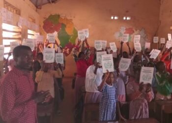 Saramoussaya : un nouveau souffle pour l’éducation grâce au don de manuels scolaires