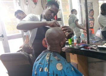 Aïd El-Fitr 2026 : manque d’affluence de la clientèle dans certains salons de coiffure à Matoto