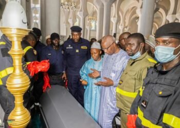 Kankan : obsèques du grand imam de la ville – le Premier ministre y prend part et représente le Chef de l’État