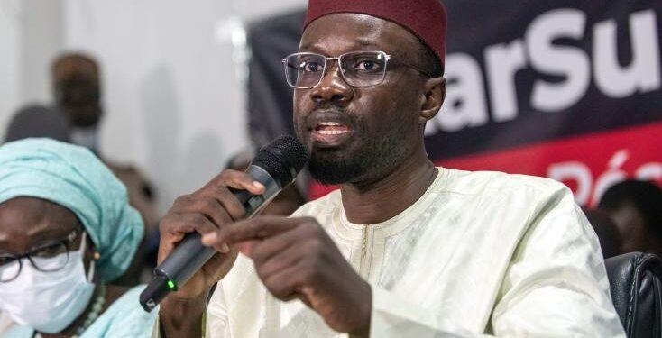 Sénégal : le président limoge le Premier ministre Ousmane Sonko et dissout le gouvernement