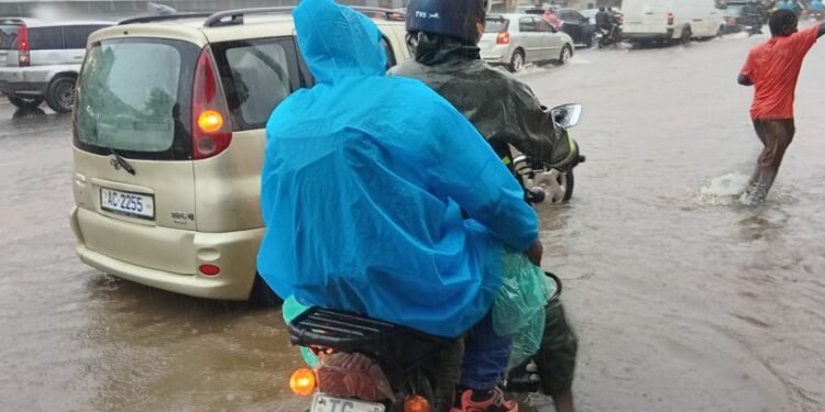 Forte pluie à Conakry : Comandanya submergé par les eaux de ruissellement