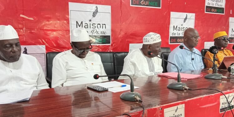 L’Association des écrivains de Guinée rend hommage à feue Hadja Andrée Touré