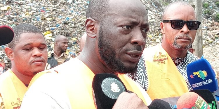 Visite du chef de l’État sur le site de la décharge : « Tout ce qu’il y a ici comme ordures doit être transformé en parc urbain », déclare le général Amara Camara