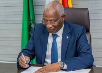 Football : le Premier ministre officialise la candidature de la Guinée à l’organisation des CAN 2032 et 2036