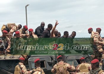 Guinée : le président Mamadi Doumbouya rentre au pays après quelques jours de congé