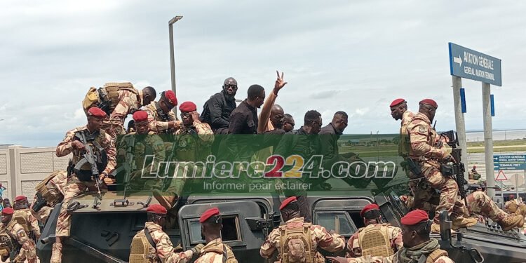 Guinée : le président Mamadi Doumbouya rentre au pays après quelques jours de congé