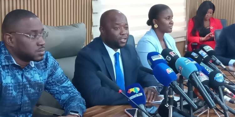 Recrutement à la Fonction publique : le ministre de la Modernisation apporte des précisions