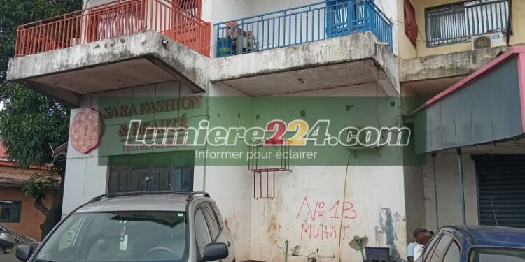 Gbessia : des croix apposées sur des immeubles proches de l’aéroport (constat)