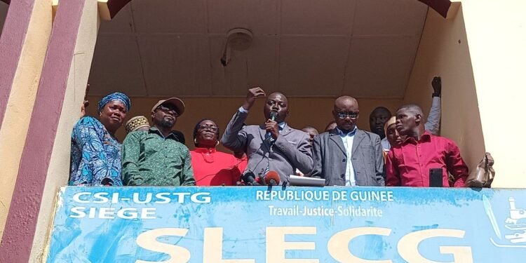 AG de l’intersyndicale : Michel Pépé Balamou rassure les enseignants contractuels non retenus