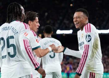 Barcelone – Real Madrid : Mbappé et Camavinga mettent fin à l’invincibilité du Barça dans un Clasico bouillant