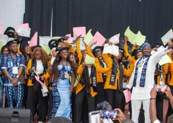 Centre de formation Saran Couture : les apprenantes de la première promotion reçoivent leurs diplômes