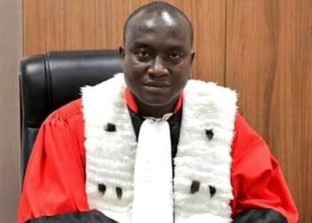 Cour suprême : l’audience d’Algassimou Diallo suspendue, le parquet examine une requête de la défense